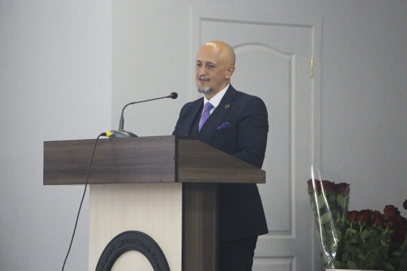 1_0008_IMG_9331